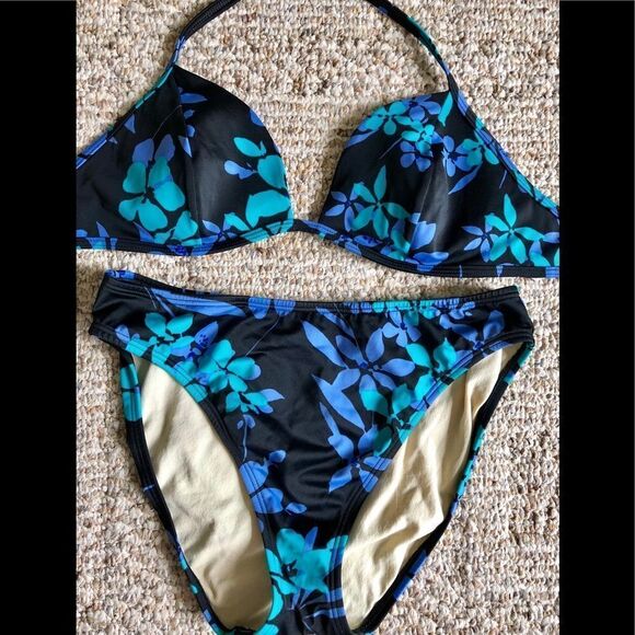 Victoria's Secret Other - Beautiful bikini by Victoria Secret size m